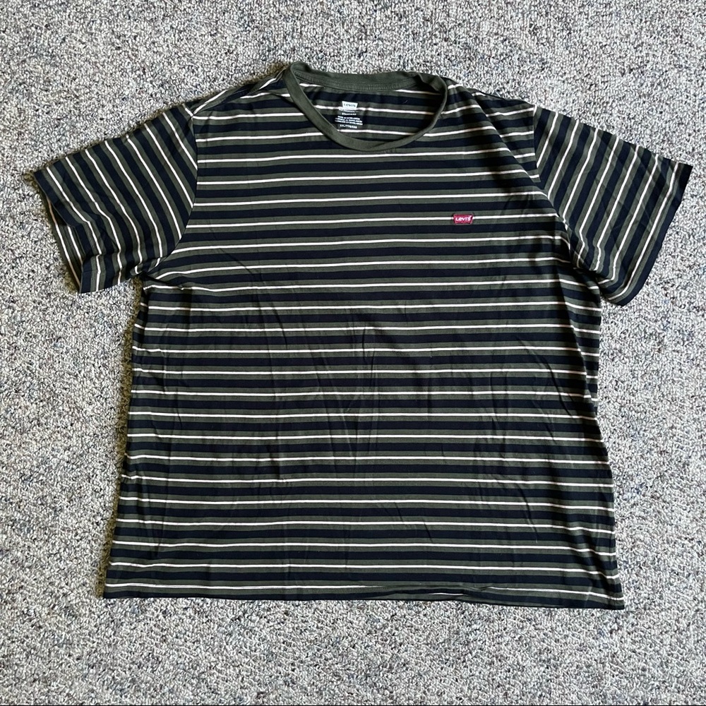 Men’s Levis Tee